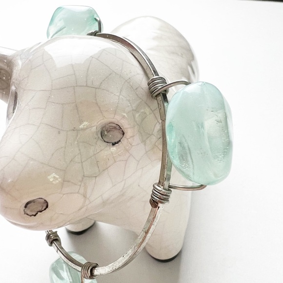 Bourbon & Bowties Aqua Blue Glass Bead Bangle Bracelet Silver Tone Wire Wrapped - Picture 3 of 5